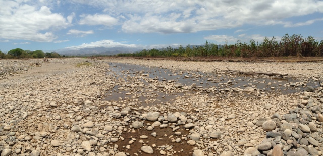 The farm's irrigation trenches using this river had more flow than the river itself.